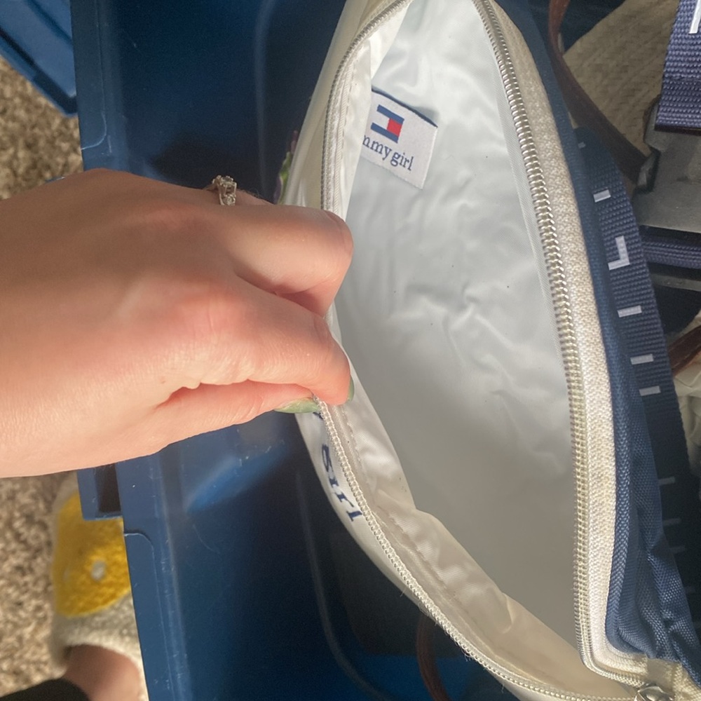 Tommy Hilfiger tommy girl fanny pack - Picture 6 of 6